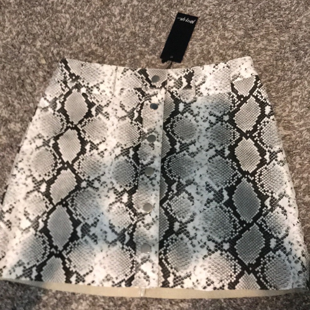 Mini skirt and belt